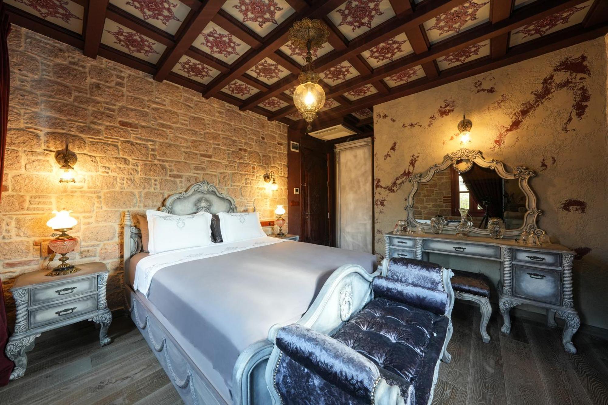 Hotel Naz Su Cunda Extérieur photo